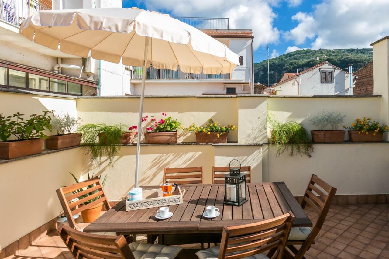 Ferienwohnung Terrazza Felicienne Sorrent Exterior foto